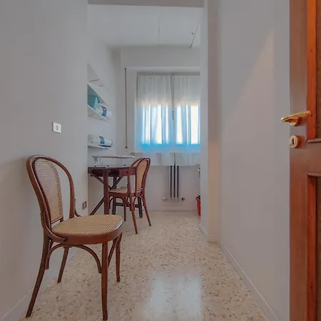 Center - Modern & Spacious By Host Hero *