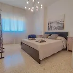 Apartment Center - Modern & Spacious By Host Hero