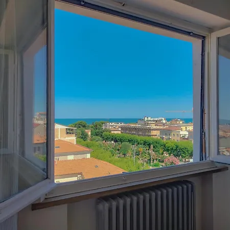 Center - Modern & Spacious By Host Hero Civitanova Marche